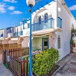  Holiday home Duplex Poolside